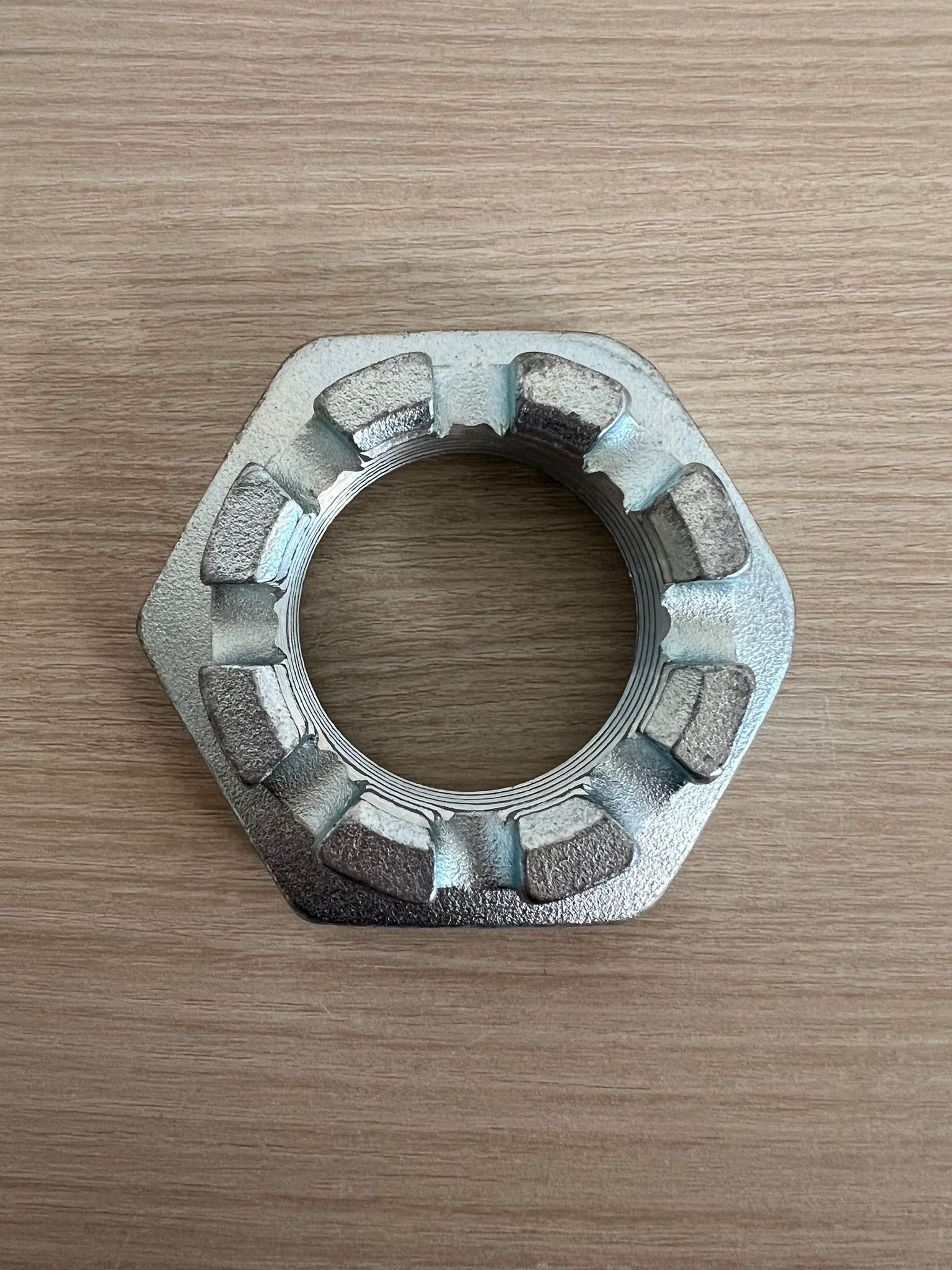 DIN 937 17 H galv. verz. M 28 x 1,5 SW 41 Höhe 18 VE = Kronenmuttern, niedrige Form mit Feingewinde