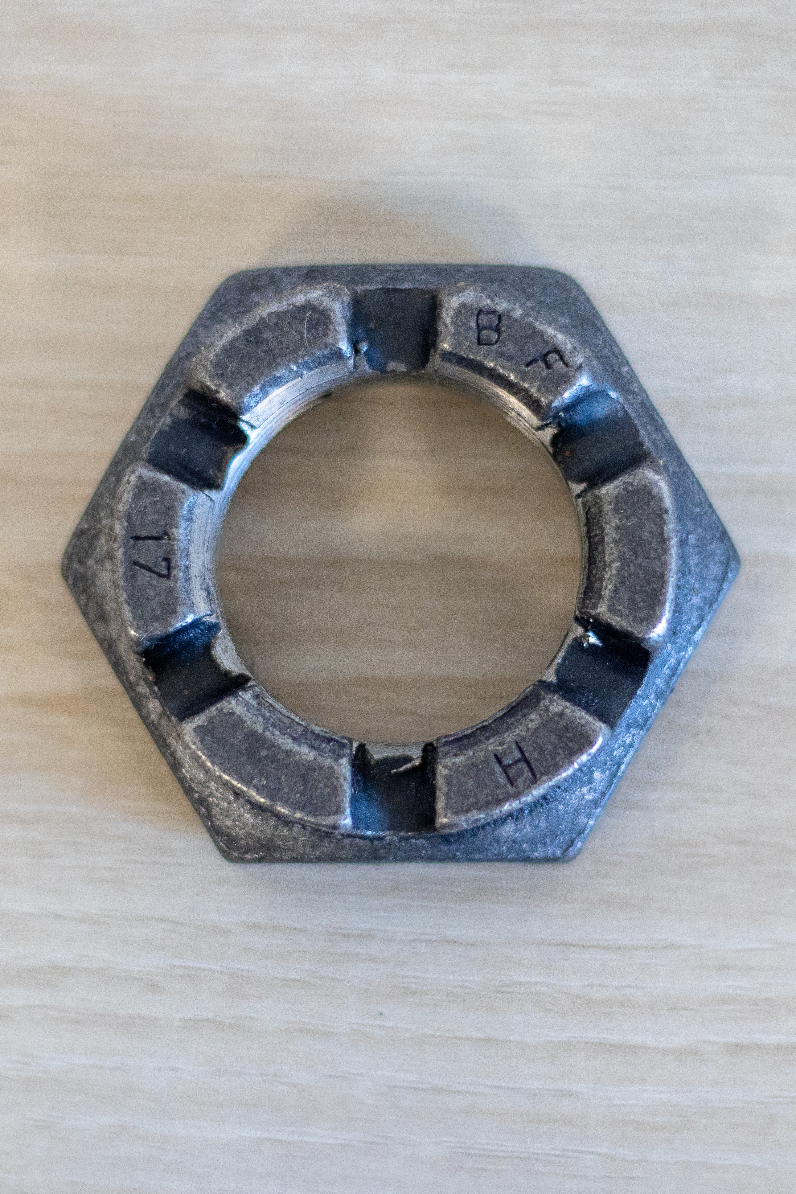 DIN 937 17 H blank M 48 x 3,0 VE = Kronenmuttern, niedrige Form mit Feingewinde